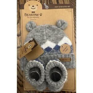BearPaw Hat & Bootie set